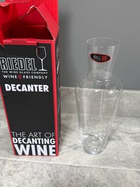 Riedel Clear Glass Decanter